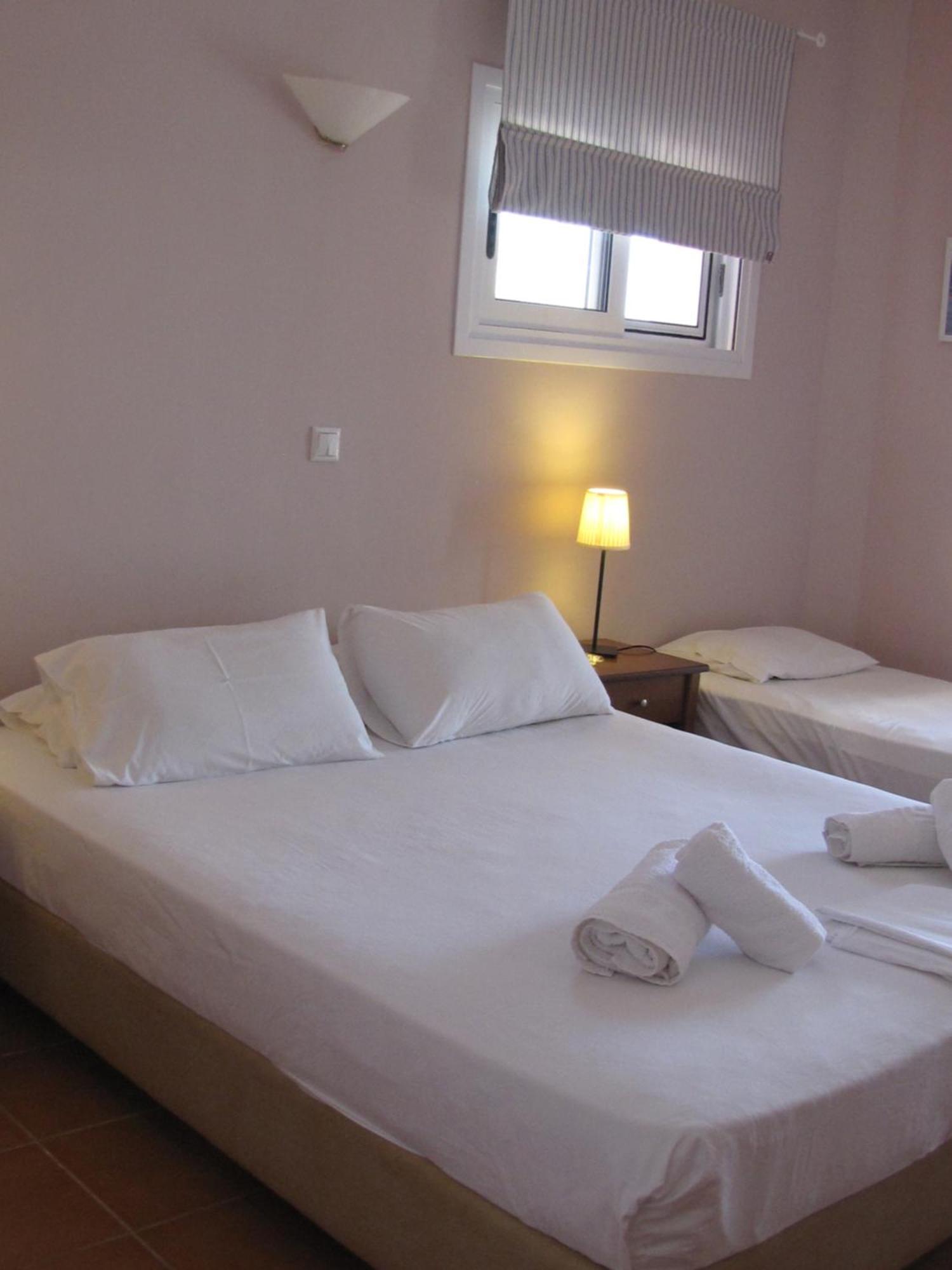 Ithaki Holidays Frinion ภายนอก รูปภาพ